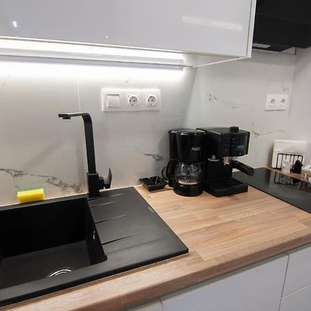 Apartamento Cozy Modern Studiο _ Near The Center Of Atenas Exterior foto