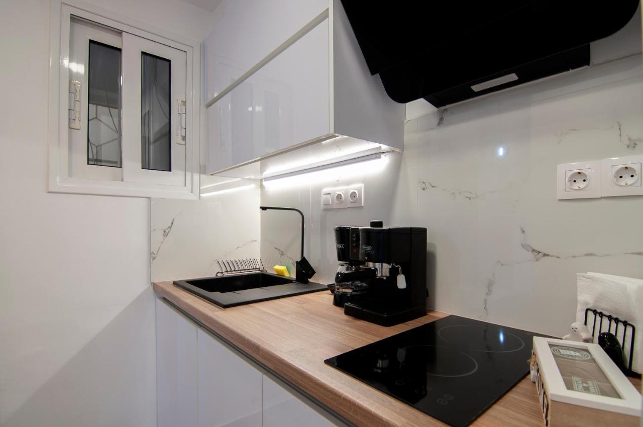 Apartamento Cozy Modern Studiο _ Near The Center Of Atenas Exterior foto