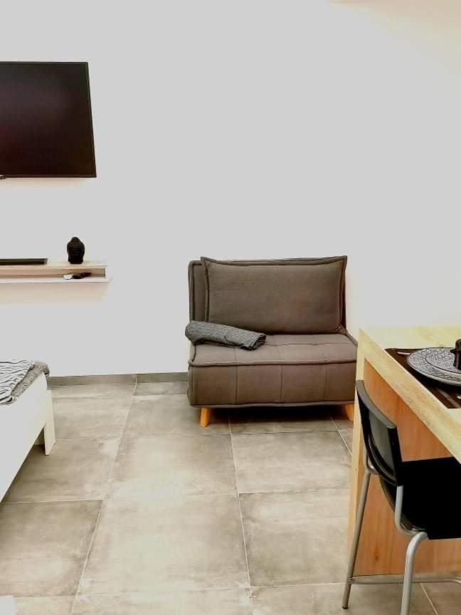Apartamento Cozy Modern Studiο _ Near The Center Of Atenas Exterior foto